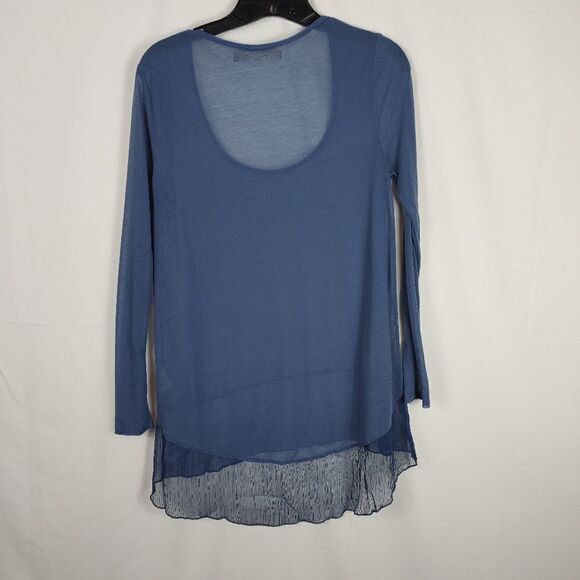Free People Blue Long Sleeve Women's Size Small Sheer Hem.Armpit to armpit 19" - Picture 5 of 5